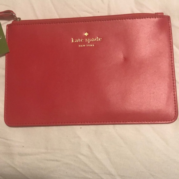 NWT Kate Spade Large wristlet in Red - Picture 2 of 8